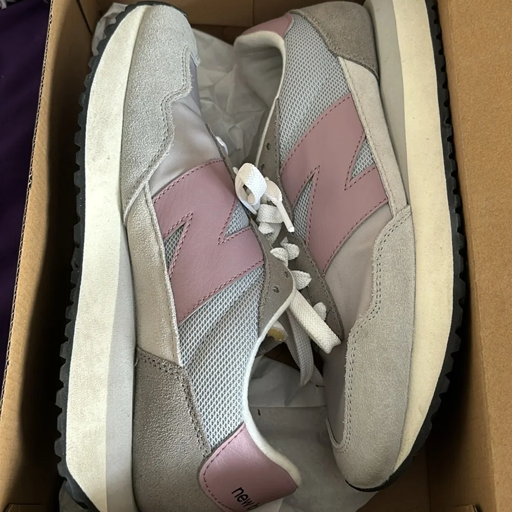 New Balance 237 Sneaker - Picture 7 of 8